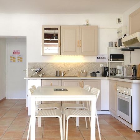 Cote Place Riez Extérieur photo