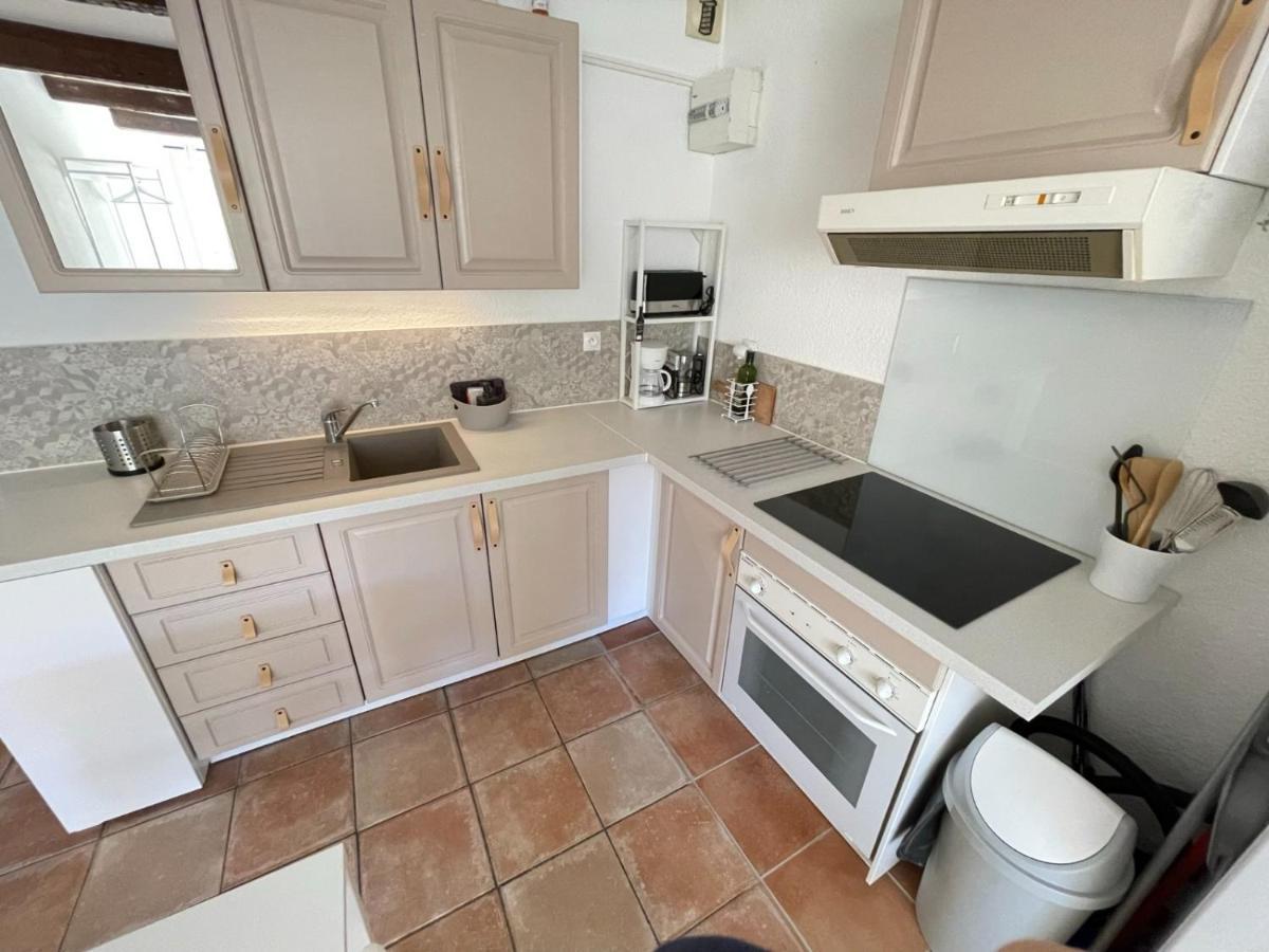 Cote Place Riez Extérieur photo