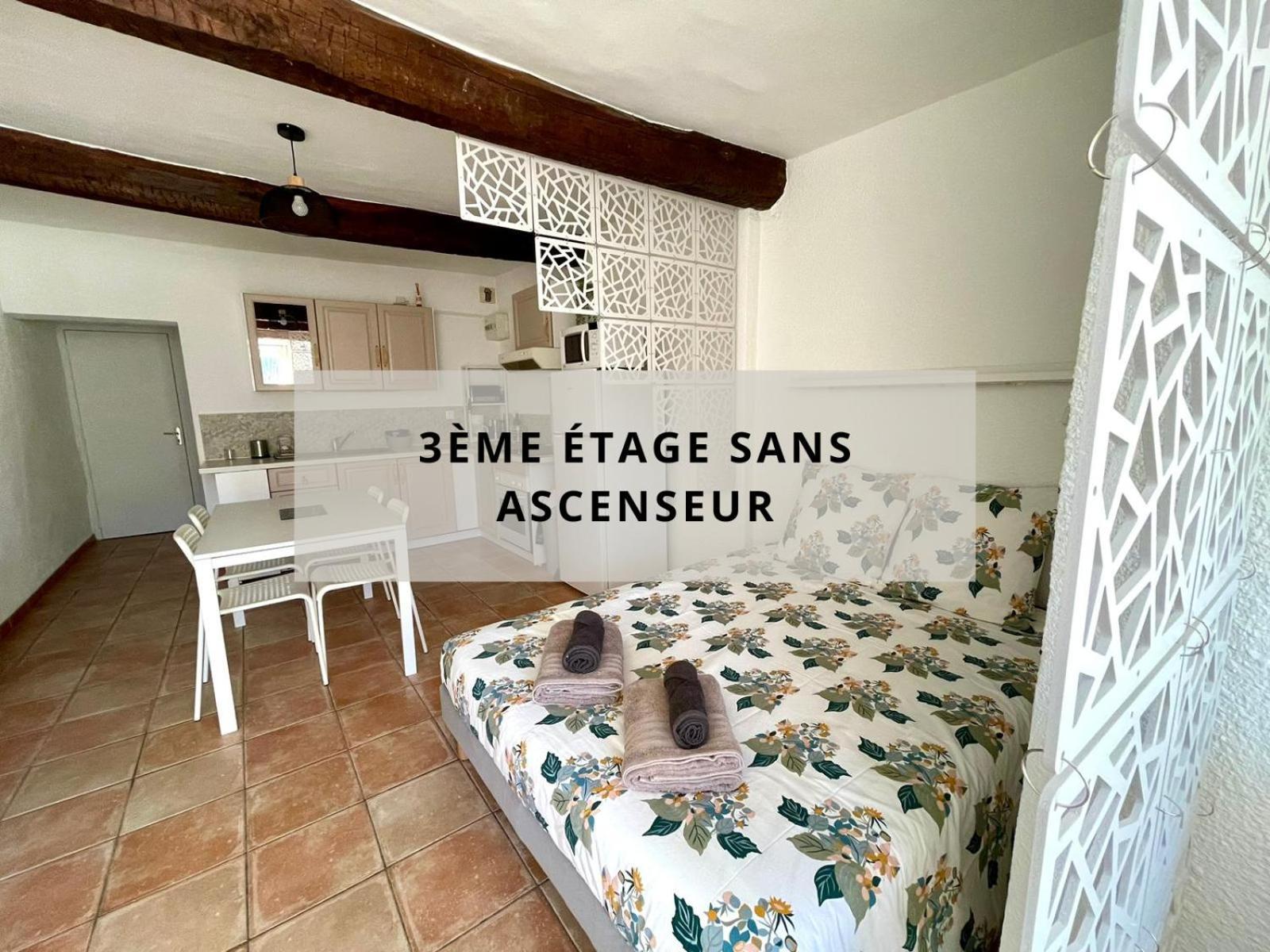 Cote Place Riez Extérieur photo