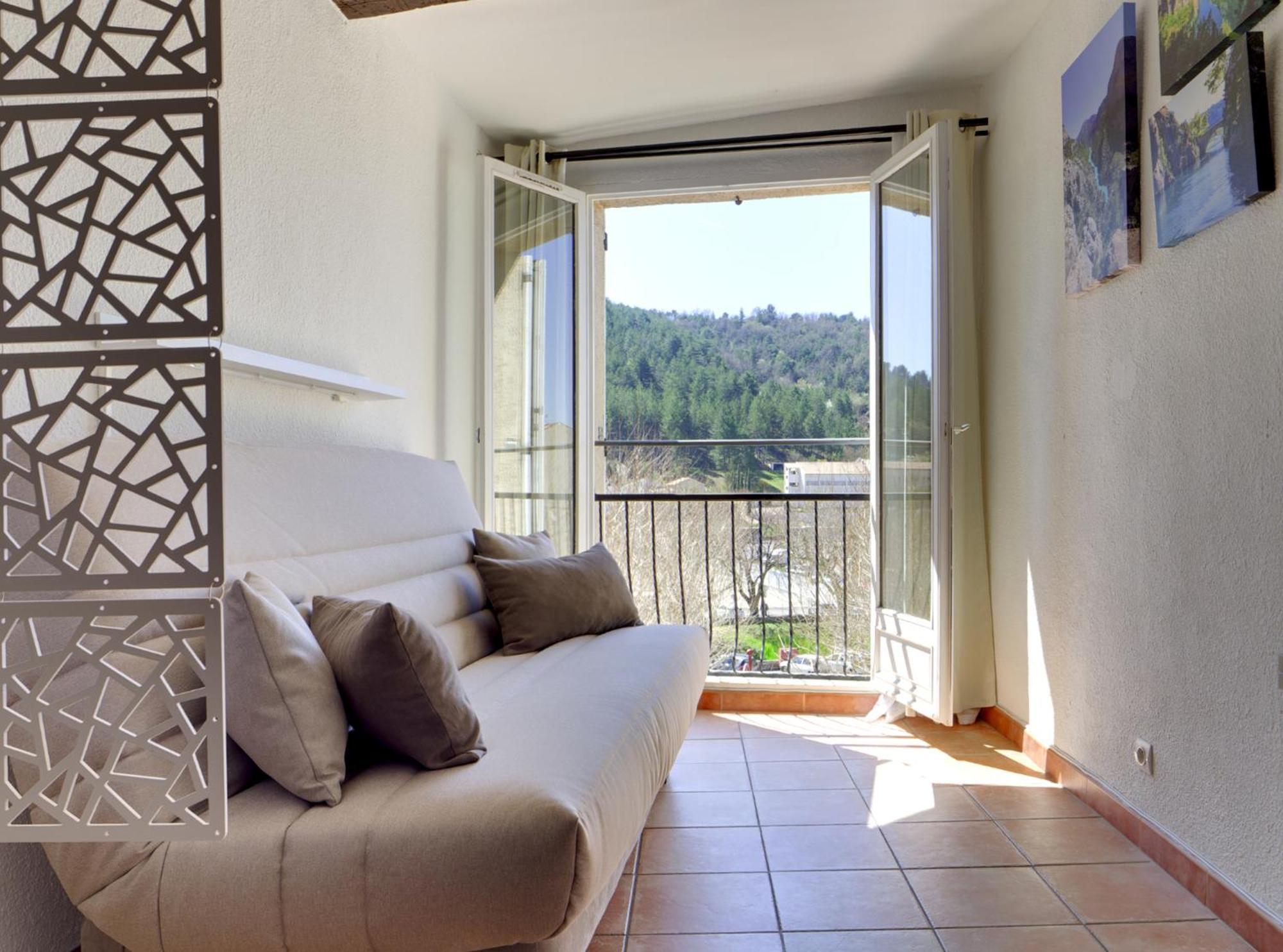 Cote Place Riez Extérieur photo